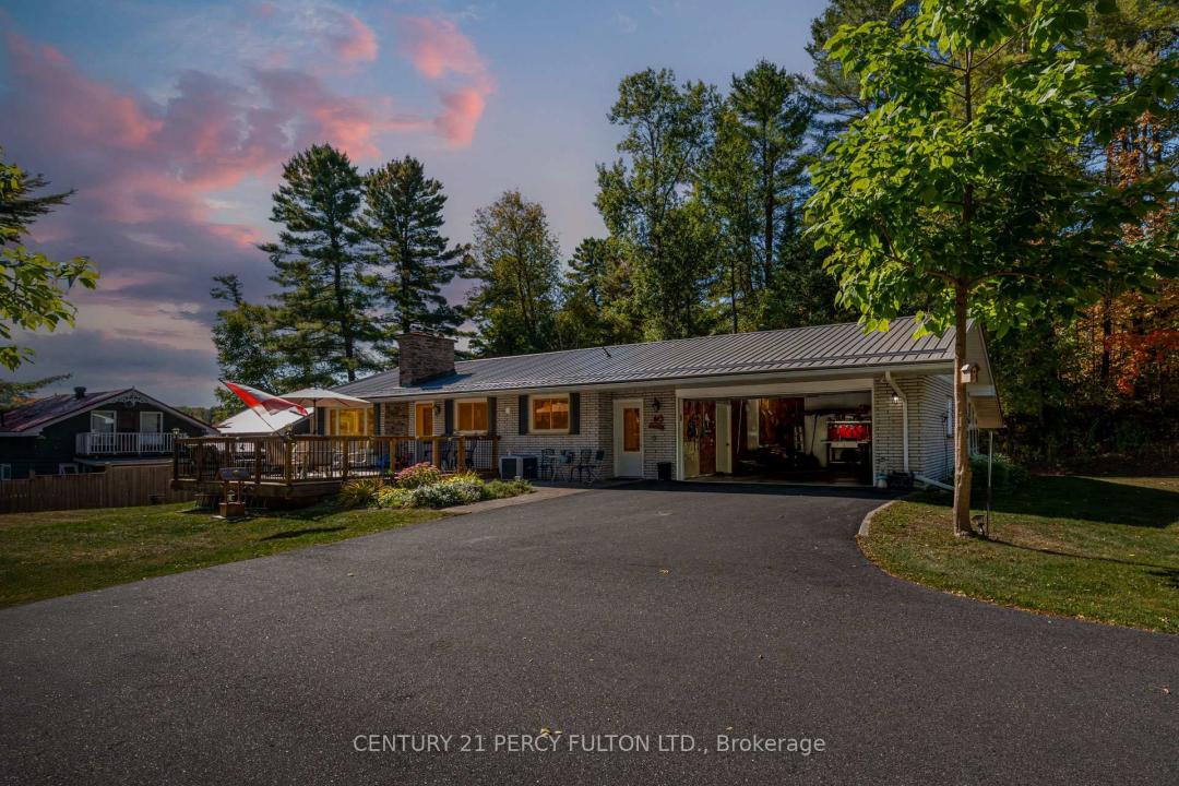 15166 HIGHWAY 118 N/A, Dysart Et Al, Ontario K0M 1S0, Canadá