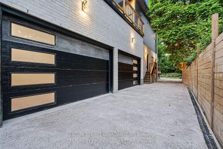 858 WILLIAM STREET, London East, Ontario N5Y 2S3, Canada