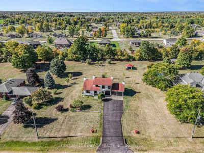 12 DAVIS LANE, Rideau Lakes, 安大略省 K7A 4S5, 加拿大