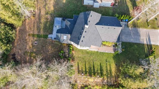 20 GRANT AVENUE, Tiny, Ontario L0L 1P1, Canadá