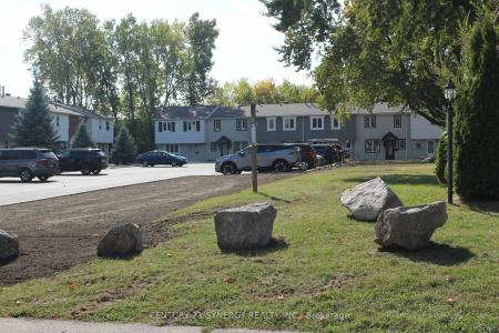 662 HOCHELAGA STREET, Overbrook - Castleheights And Area, Ontario K1K 2E9, Canada