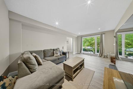 416 SCOTTSDALE DRIVE, Guelph, Ontario N1G 2Z8, Canada