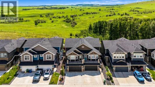 75 FIRESIDE CRESCENT, Cochrane, Alberta T4C 2L4, Canada