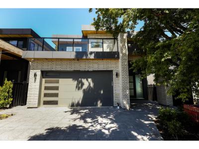 15569 OXENHAM AVENUE, White Rock, Colombie-Britannique V4B 2J2, Canada