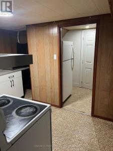 1449 OXFORD STREET EAST, London East (east H), 安大略省 N5V 1W3, 加拿大