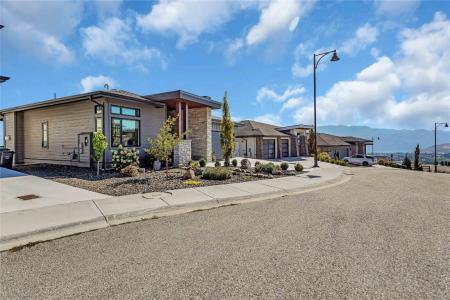 3044 SHALEVIEW DRIVE, West Kelowna, Colúmbia Britânica V4T 3L6, CANADÁ