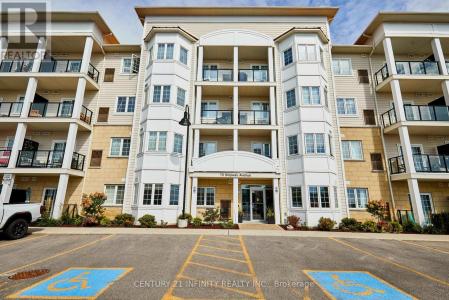 70 SHIPWAY AVENUE, Clarington (newcastle), Ontario L1B 0V7, Canada