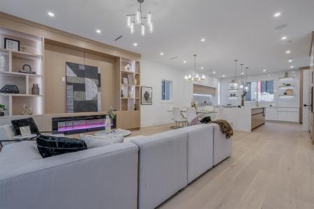 16647 18 AVENUE, Surrey, 不列颠哥伦比亚省 V3Z 9X5, 加拿大