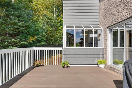 36  Rue Henri-Dunant, Sainte-Agathe-des-Monts, Quebec J8E 1E1, Canada