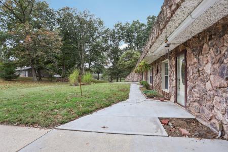 141 Lakecrest Ln, Hillsboro, 伊利诺斯州 62049, 美国