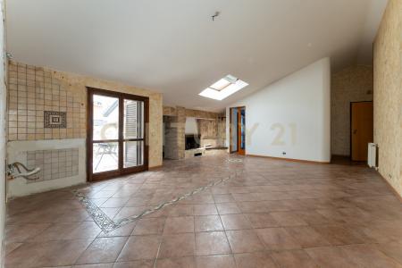 Via Macello, San Giovanni La Punta, Sicilia 95037, İtalya