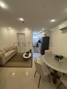 General santos casi Genaro Ruiz , Las Mercedes, Asunción 000002222, Парагвай