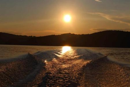 54  Ch. du Lac-Galarneau E., Mansfield-et-Pontefract, Quebec J0X 1R0, Canada