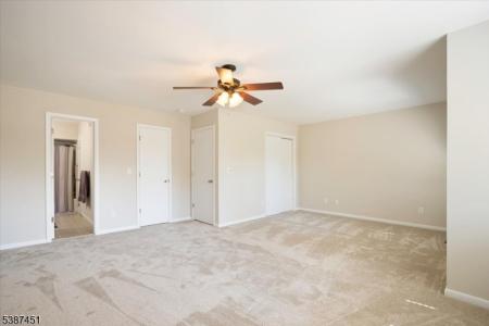 13 Cardinal Ln, Hampton Twp., New Jersey 07860-1454, USA