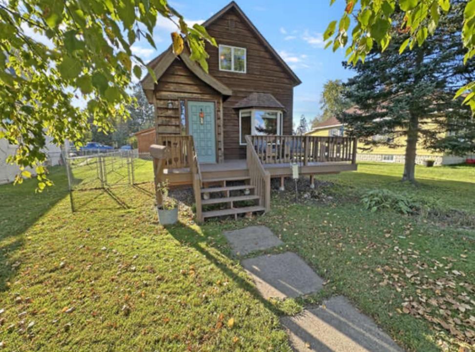 207 Bawden Street, Marmorplatten, Minnesota 55764, USA