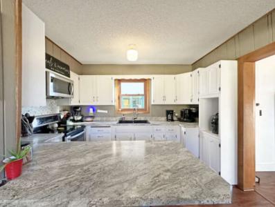 207 Bawden Street, Marmorplatten, Minnesota 55764, USA