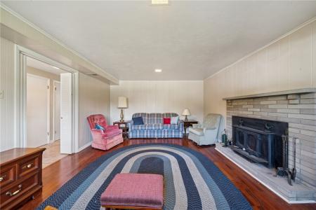 1722 Arona Rd, Irwin, Pennsylvania 15642, USA