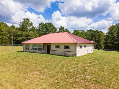 7655 County Road 2065, Crockett, Texas 75835