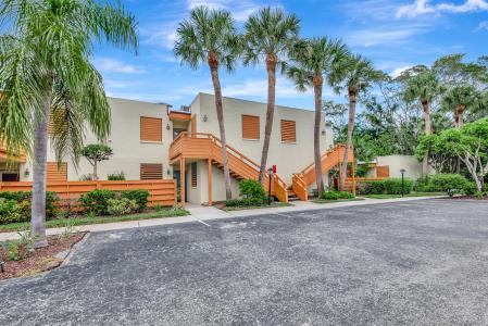131 Wild Palm Dr, Bradenton, Florida 34210