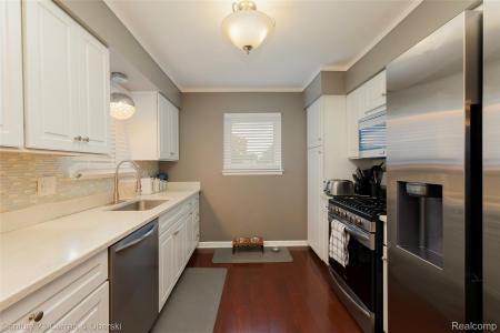 31221 Lyndon Street, Livonia, מישיגן 48154, ארצות הברית של אמריקה 