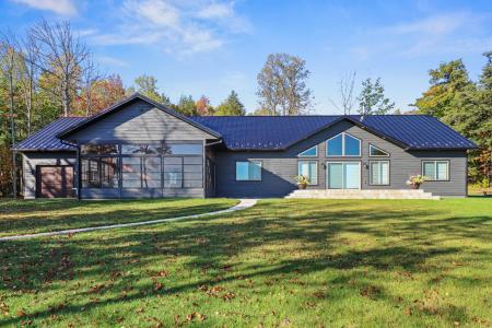 10562 Hwy M64, Marenisco, 威斯康辛州 49947, 美国