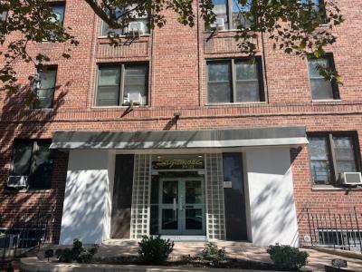 84-31 Van Wyck Expressway Unit #1M, Briarwood, ニューヨーク 11435, アメリカ合衆国