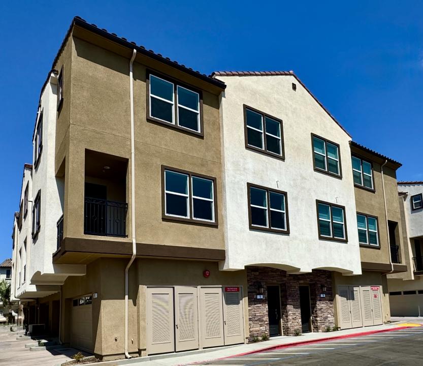 2430 E. Agave, Anaheim, Калифорния 92806, Соединенные Штаты