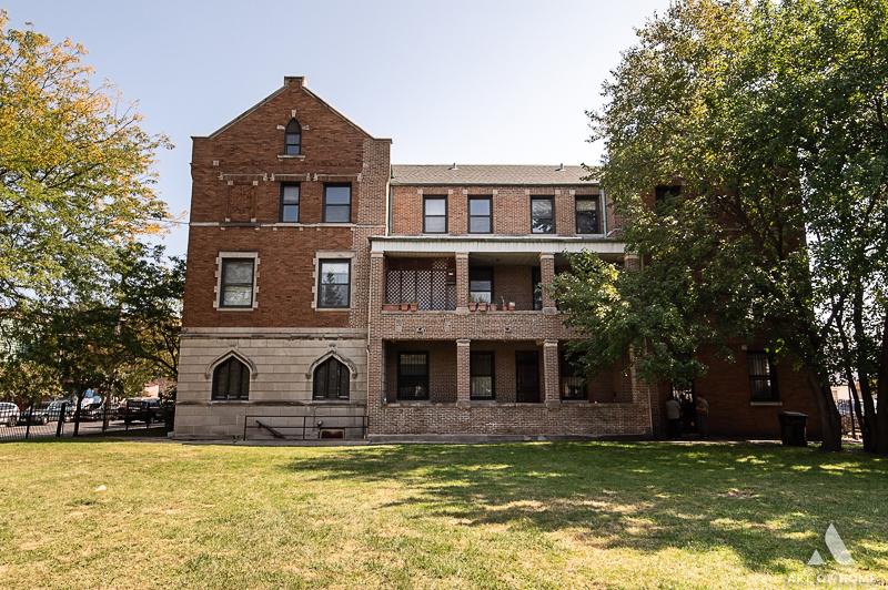 1949 W 48th Street, Chicago, Illinois 60609