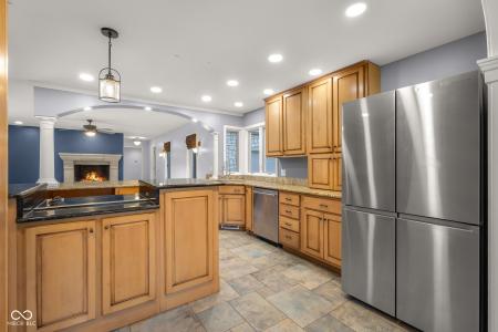 4872 S Poplar Drive, Columbus, Indiana 47201, HOA KỲ