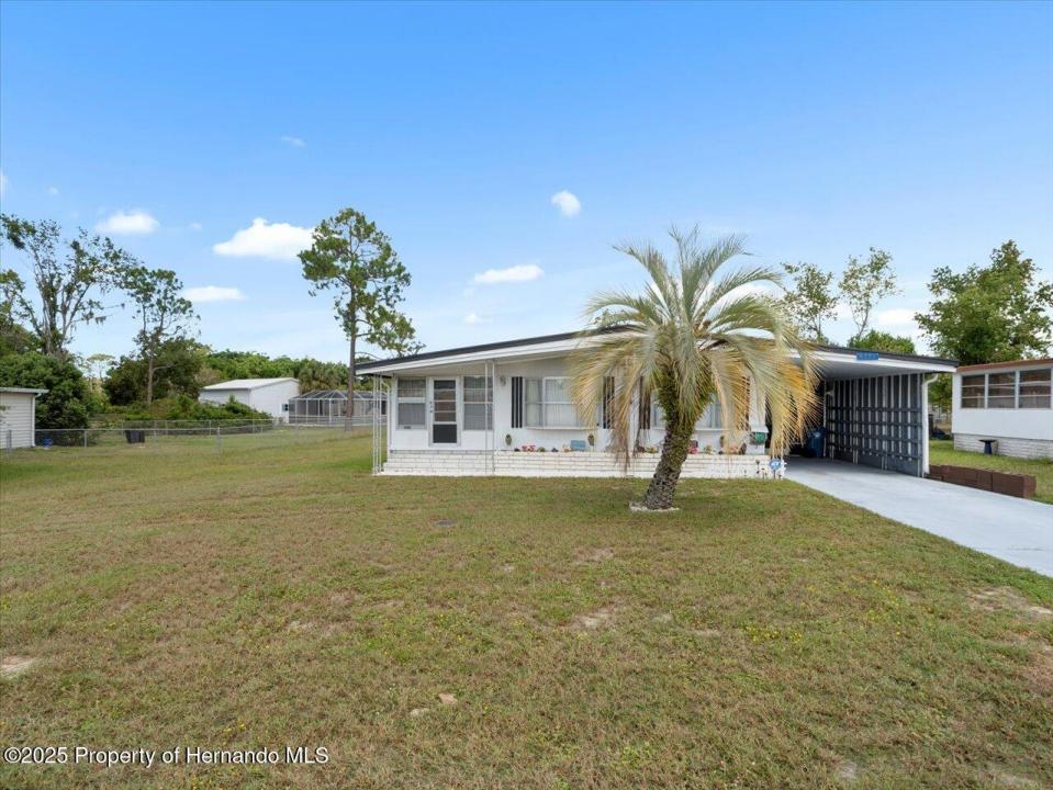 8221 Highpoint Boulevard, Brooksville, פלורידה 34613, ארצות הברית של אמריקה 