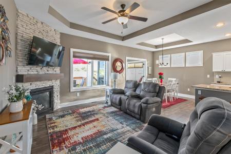 9015 Jean Louise Drive, West Des Moines, Iowa 50266, États-Unis