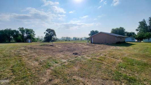 8900 Willow Road, Mandan, Dakota Del Norte 58554, Estados Unidos