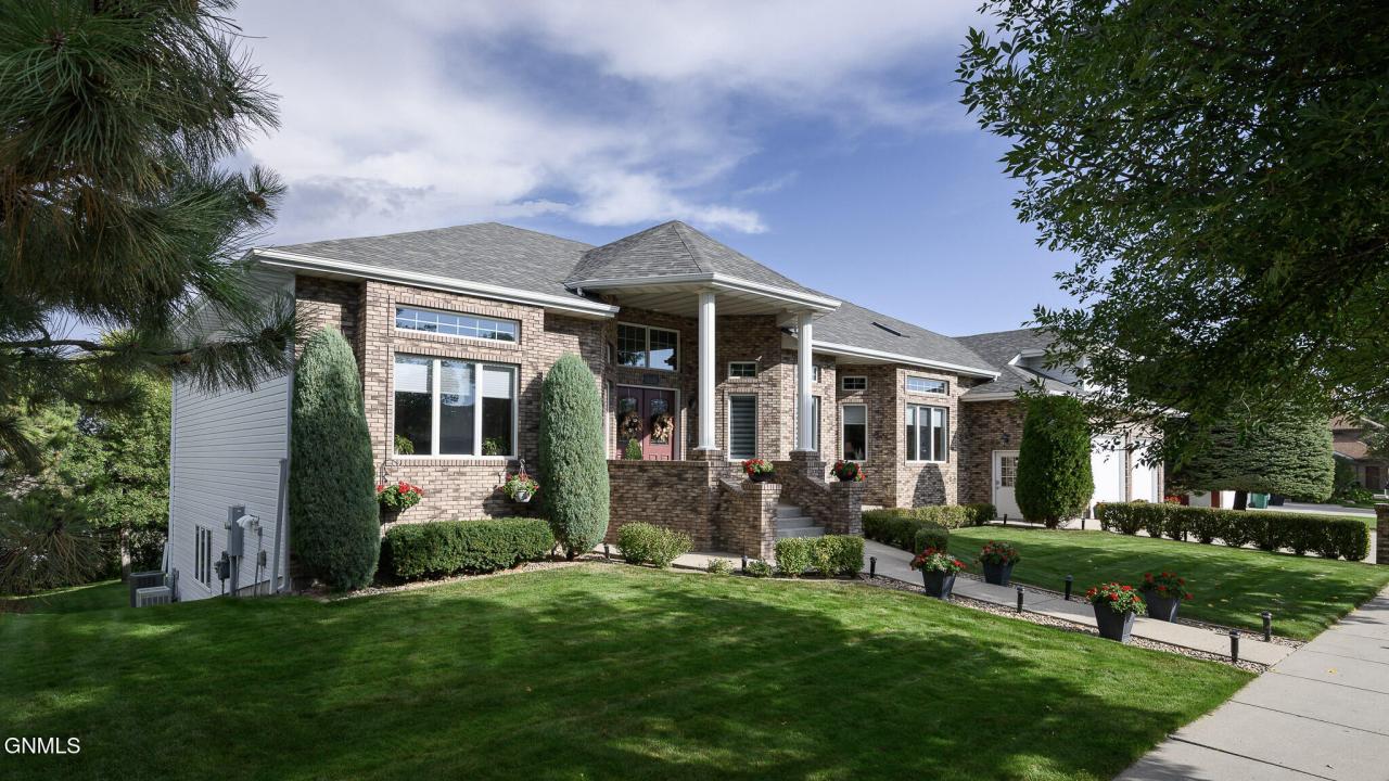 700 Aspen Avenue, Bismarck, Dakota Do Norte 58503, Estados Unidos