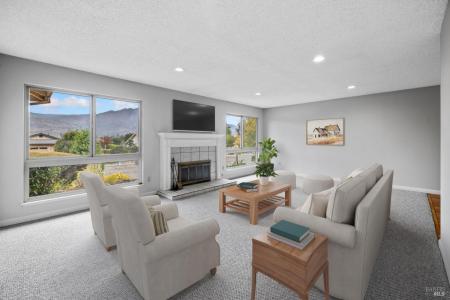 7256 Oakmont Dr, Santa Rosa, 加利福尼亚州 95409, 美国