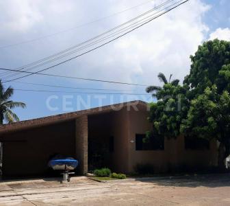 ESMERALDA 348,, Tampico, Tamaulipas 89219, Messico