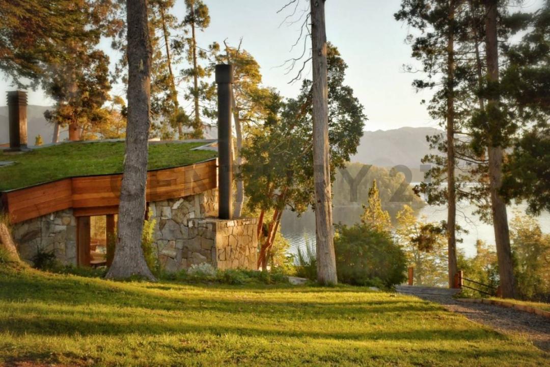 Blvd. Quetrihue 488, Villa La Angostura, Neuquén 8407, Argentina