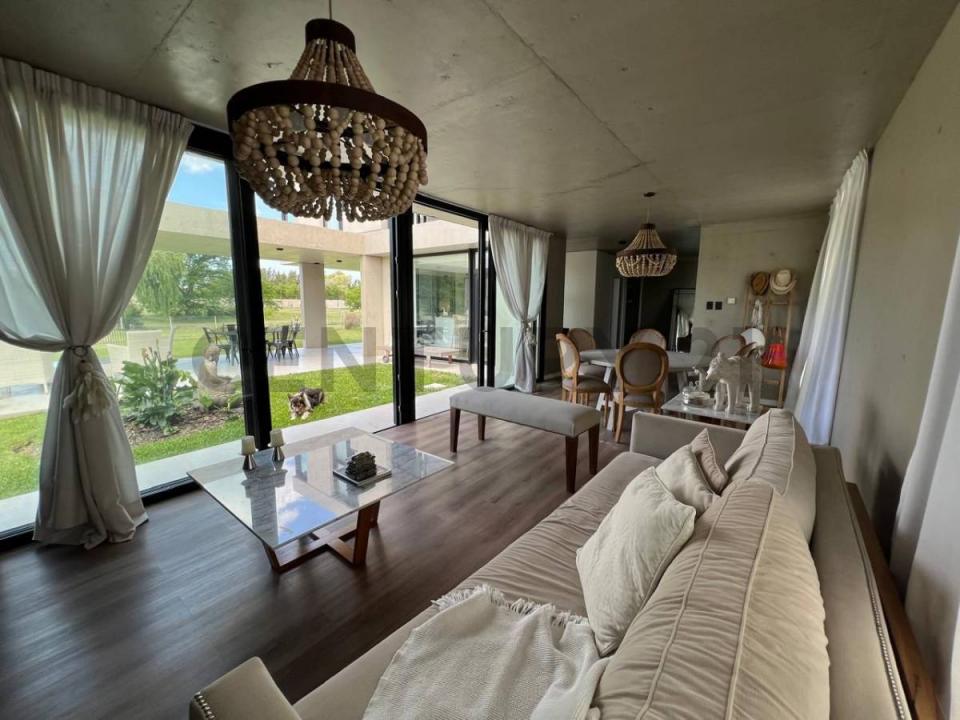 Country Lomas de City Bell S/N, La Plata, GBA Sur 00001, Argentina