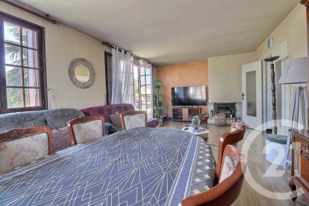 Tremblay En France, イル＝ド＝フランス 93290, アキタン