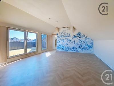 Reims, Champagne-Ardenne 51100, Pháp