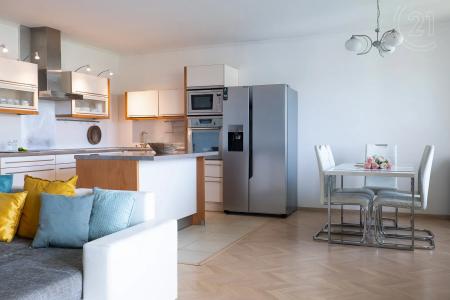 12, Okružní, Vestec, Praha-západ 25250, Czech Republic