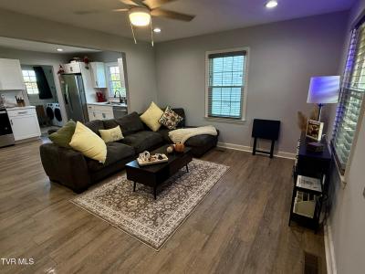 917 Walnut Avenue, Kingsport, טנסי 37660, ארצות הברית של אמריקה