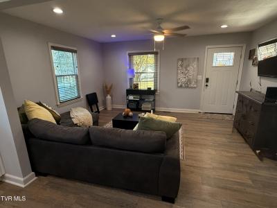 917 Walnut Avenue, Kingsport, טנסי 37660, ארצות הברית של אמריקה