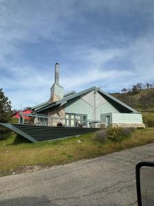 46982 Pony Express Lane, Coarsegold, California 93614