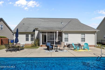 817 Mill Creek Drive, Greenville, 노스 캐롤라이나 27834, 미국