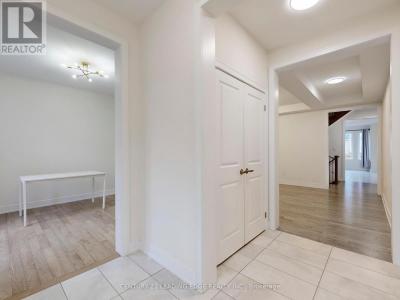 143 KENNETH ROGERS CRESCENT, East Gwillimbury (queensville), Ontario L9S 0S1, Canada