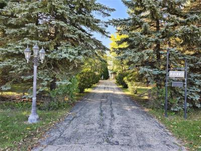 2016 HENDERSON HIGHWAY, Winnipeg, מניטובה R3G 1P2, קנדה 