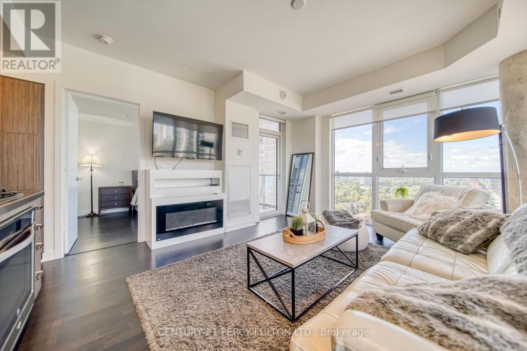 501 ST. CLAIR AVENUE WEST, Toronto (casa Loma), Ontario M5P 0A2, Canadá