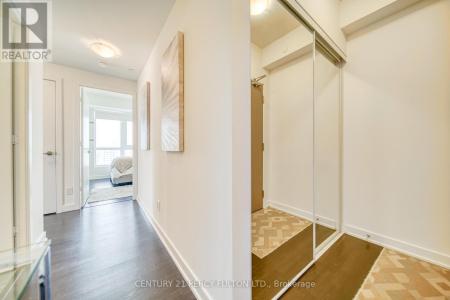 501 ST. CLAIR AVENUE WEST, Toronto (casa Loma), Ontario M5P 0A2, Canadá