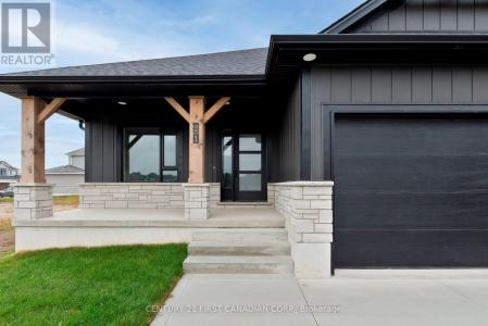 21 HAMILTON STREET, North Middlesex (ailsa Craig), 安大略省 N0M 1A0, 加拿大