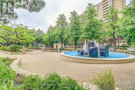 30 MALTA AVENUE, Brampton (fletcher's Creek South), Ontario L6Y 4S5, Canada